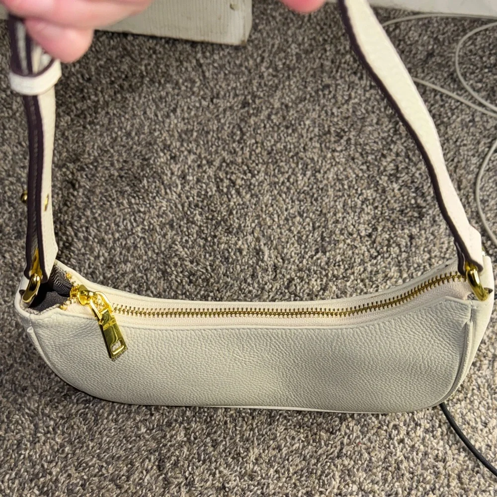 Prema Leathers Ava Crescent Bag - Picture 7 of 12